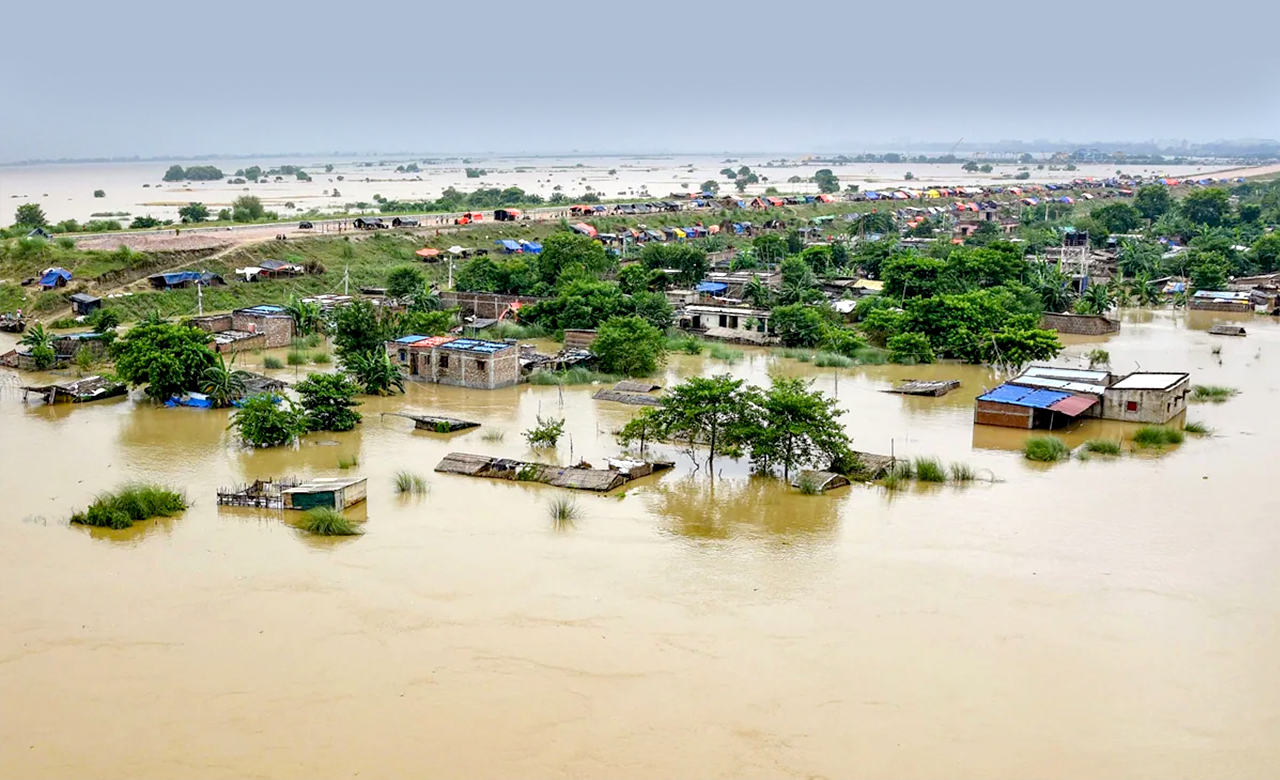 Climate Change and Flood Risks in the Ganga and Brahmaputra Basins